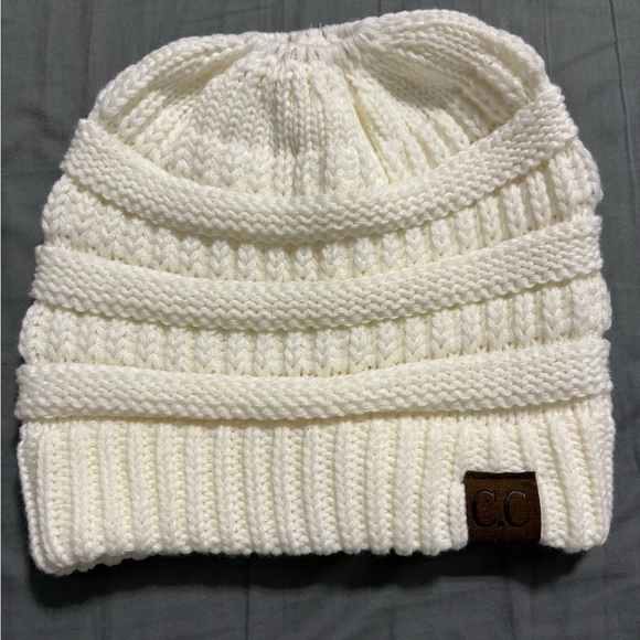CC beanie - Picture 1 of 2